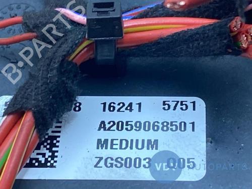 Fuse box MERCEDES-BENZ C-CLASS (W205) C 220 BlueTEC / d (205.002, 205.004) | BP25951980E1 