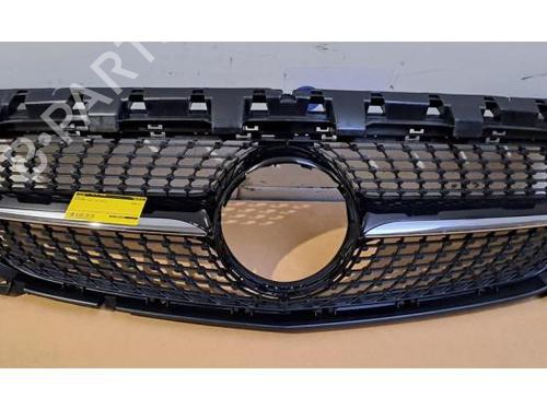 Used Grille Grille MERCEDES-BENZ CLA Coupe (C117) CLA 180 CDI / d (117.312) (109 hp) 38840752 38840752