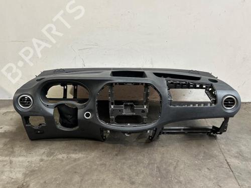 dashboard-mercedes-benz-vito-tourer-w447-2014-38818045 main image