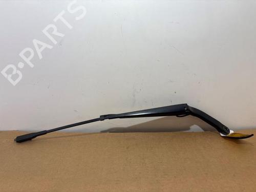 Used Front windshield wiper arm Front windshield wiper arm 38827820 38827820
