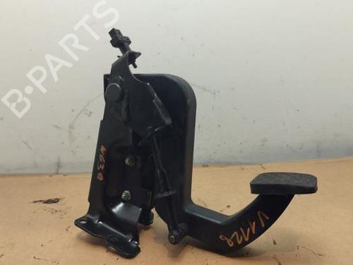 clutch-pedal-mercedes-benz-vito-mixto-van-w639-2003-38819044 main image