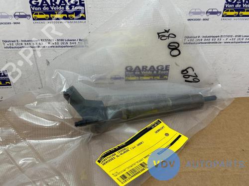 Used Injector MERCEDES-BENZ GL-CLASS (X164) GL 420 CDI 4-matic (164.828) (306 hp) 25949148