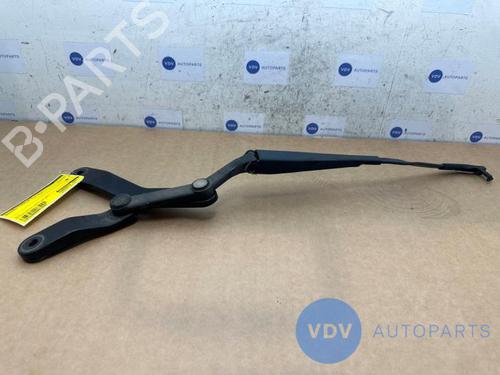Used Front windshield wiper arm MERCEDES-BENZ C-CLASS (W204) C 200 CDI (204.001) (136 hp) 25973152