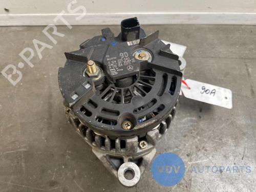 Used Alternator MERCEDES-BENZ C-CLASS (W202) C 200 (202.020) (136 hp) 25951517