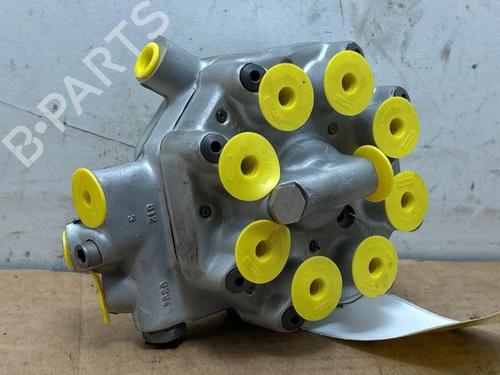 Used Injection rail Injection rail 38821073 38821073