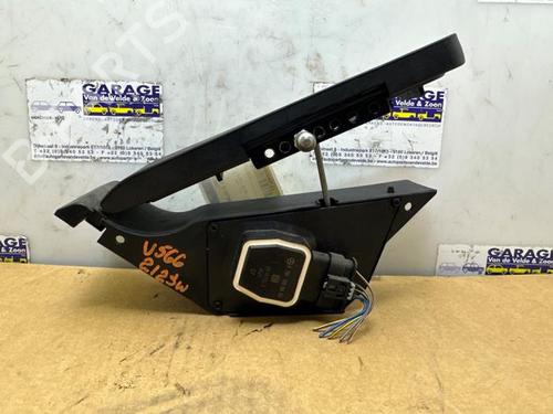 pedal-mercedes-benz-e-class-t-model-s212-2009-2010-2011-2012-2013-2014-2015-2016-38842871 main image
