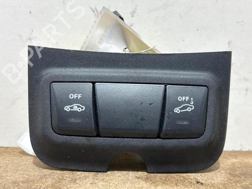 switch-mercedes-benz-slk-r172-2011-40065285 main image