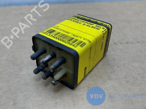 Used Electronic sensor MERCEDES-BENZ S-CLASS (W126) 260 SE (126.020) (160 hp) 29930375