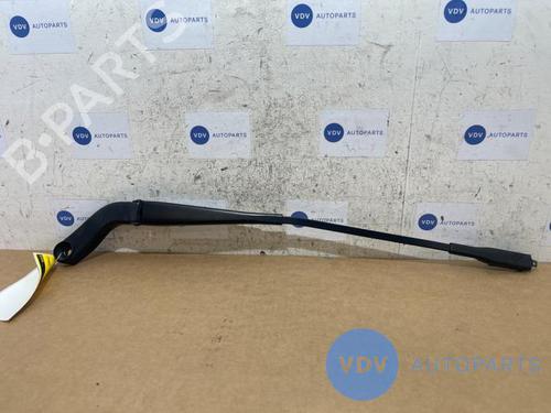 Used Front windshield wiper arm MERCEDES-BENZ A-CLASS (W169) A 180 CDI (169.007, 169.307) (109 hp) 27503639