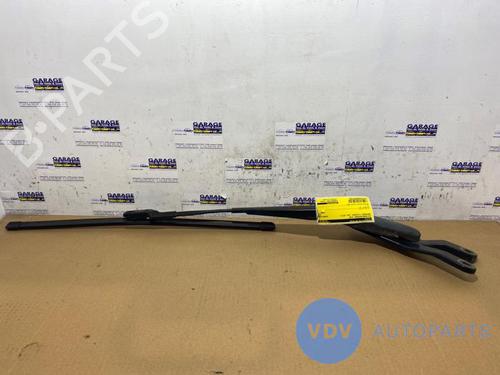 Used Front windshield wiper arm MERCEDES-BENZ C-CLASS T-Model (S204) C 200 CDI (204.201) (136 hp) 25953450