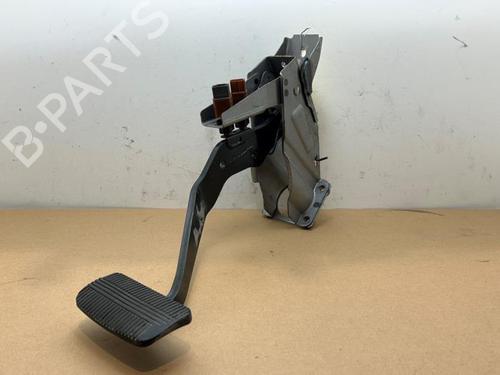 break-pedal-mercedes-benz-x-class-470-2017-2018-2019-2020-38823322 main image