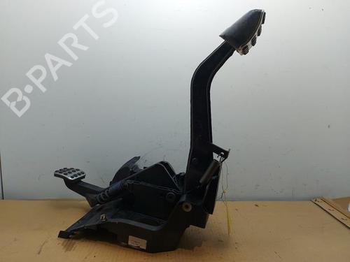 break-pedal-mercedes-benz-c-class-w203-2000-2001-2002-2003-2004-2005-2006-2007-38818560 main image