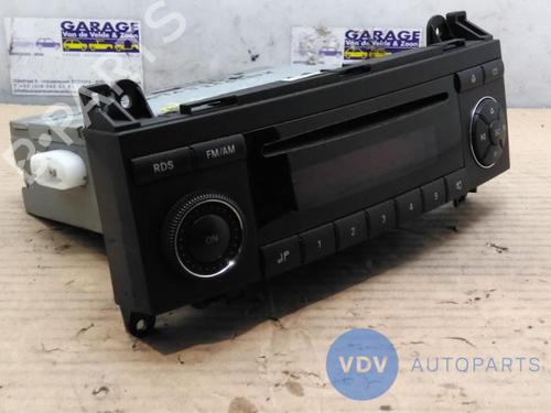 Used Radio MERCEDES-BENZ A-CLASS (W169) A 170 (169.032, 169.332) (116 hp) 25942867