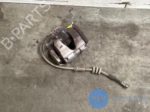 Used Right front brake caliper MERCEDES-BENZ GLA (H247) GLA 200 4-matic (247.788) (163 hp) 27396266
