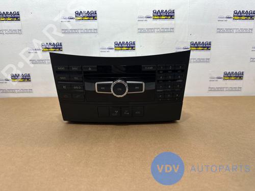 Used Radio MERCEDES-BENZ E-CLASS (W212) E 200 CDI / BlueTEC (212.005, 212.006) (136 hp) 25944717