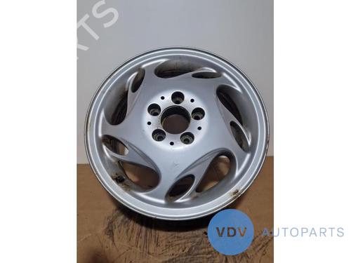 Used Rim MERCEDES-BENZ VIANO (W639) CDI 2.0 (639.711, 639.713, 639.811, 639.813, 639.815) (109 hp) 25973393