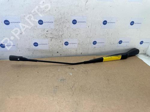front-windshield-wiper-arm-mercedes-benz-cla-shooting-brake-x118-2019-38836360 main image