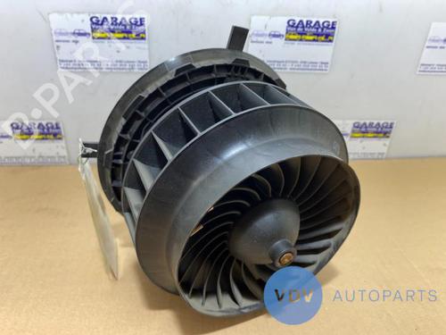 Used Heater blower motor MERCEDES-BENZ C-CLASS (W205) C 200 d (205.007) (136 hp) 25950987