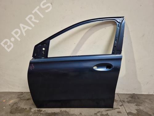 left-front-door-mercedes-benz-b-class-sports-tourer-w247-2018-38817161 main image