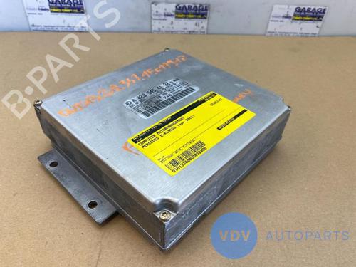 Used Engine control unit (ECU) MERCEDES-BENZ E-CLASS (W210) E 200 Kompressor (210.045) (186 hp) 25950536
