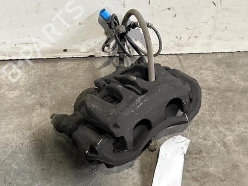 Used Right front brake caliper Right front brake caliper MERCEDES-BENZ SPRINTER 3,5-t Van (B907, B910) 317 CDI RWD (907.631, 907.633, 907.635, 907.637) (170 hp) 40483216 40483216