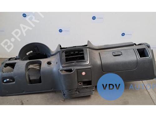 Used Dashboard MERCEDES-BENZ VITO / MIXTO Van (W639) 113 CDI (639.601, 639.603, 639.605) (136 hp) 25961836