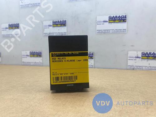 Used Electronic sensor MERCEDES-BENZ 124 Saloon (W124) 230 E (124.023) (136 hp) 25946654