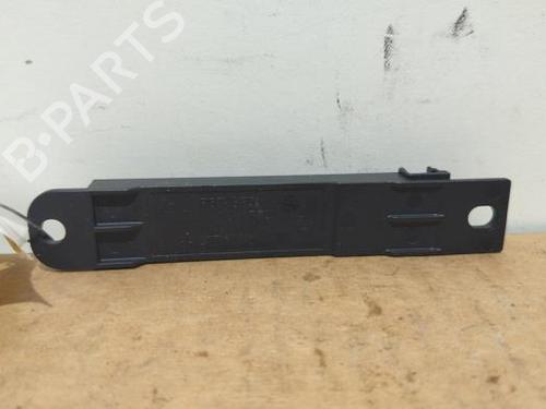 antennabase-mercedes-benz-glb-x247-2019-38816705 main image