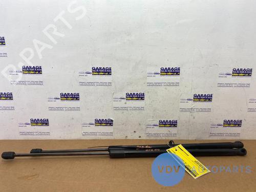 Used Hood lift support MERCEDES-BENZ C-CLASS (W204) C 220 CDI (204.002) (163 hp) 25951573