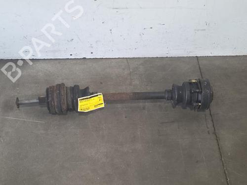 Used Right rear driveshaft Right rear driveshaft MERCEDES-BENZ S-CLASS (W126) 300 SE, SEL (126.024, 126.025) (188 hp) 40093976 40093976
