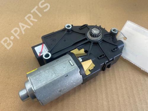 sunroof-engine-mercedes-benz-m-class-w164-2005-2006-2007-2008-2009-2010-2011-2012-38847288 main image