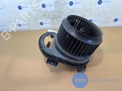 Used Heater blower motor MERCEDES-BENZ A-CLASS (W176) A 180 (176.042) (122 hp) 26930919