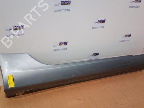 Used Right sideskirt Right sideskirt 39151945 39151945