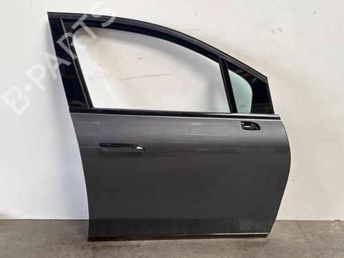 Used Right front door Right front door 38828203 38828203