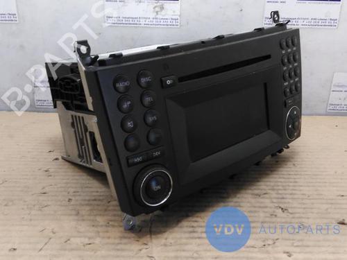 Used Radio MERCEDES-BENZ CLC-CLASS (CL203) CLC 200 Kompressor (203.741) (184 hp) 25942965