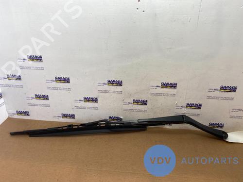 Used Front windshield wiper arm MERCEDES-BENZ C-CLASS (W203) C 200 CGI Kompressor (203.043) (170 hp) 25952858