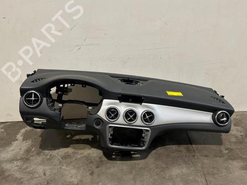 Used Dashboard Dashboard MERCEDES-BENZ GLA-CLASS (X156) GLA 200 CDI / d (156.908) (136 hp) 40483152 40483152