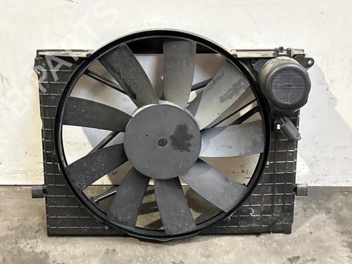 radiator-fan-mercedes-benz-s-class-w220-v220-1998-1999-2000-2001-2002-2003-2004-2005-38820604 main image