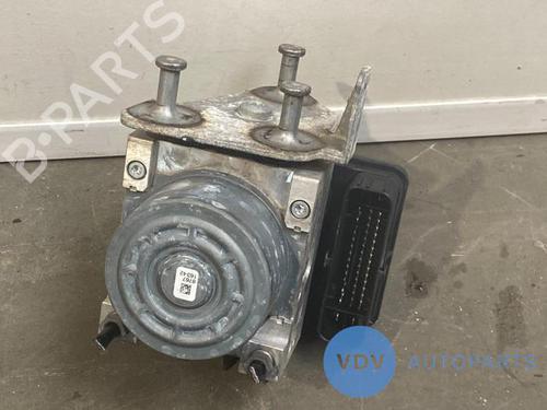 ABS pump MERCEDES-BENZ C-CLASS (W205) C 220 BlueTEC / d (205.003) | BP25946511M43