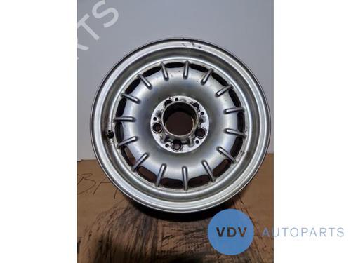 Used Rim MERCEDES-BENZ SL (R107) 280 SL (107.042) (177 hp) 25972729