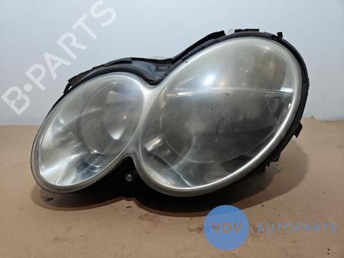 Used Left headlight MERCEDES-BENZ CLK Convertible (A209) CLK 200 Kompressor (209.442) (163 hp) 29704167