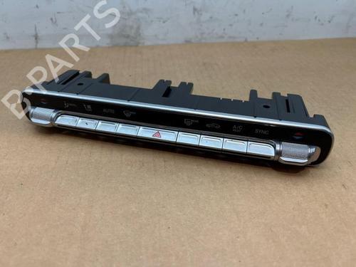 climate-control-mercedes-benz-a-class-saloon-v177-2018-38819795 main image