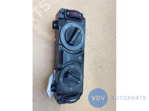 Used Climate control MERCEDES-BENZ E-CLASS (W210) E 280 (210.063) (204 hp) 25948972