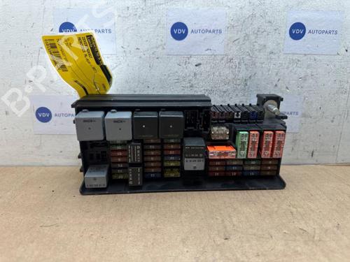 Used Fuse box Fuse box 38836429 38836429