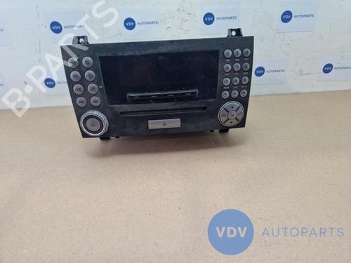 Used Radio MERCEDES-BENZ SLK (R171) 300 (171.454) (231 hp) 25962479