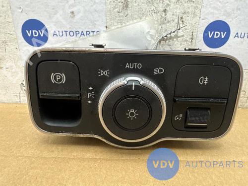 Forlygtekontakt MERCEDES-BENZ B-CLASS Sports Tourer (W247) B 200 d (247.012) (150 hp) 25966583