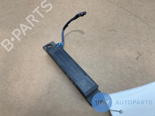 Used Antenna/Base MERCEDES-BENZ SPRINTER 3,5-t Van (B907, B910) 314 CDI RWD (907.631, 907.633, 907.635, 907.637) (143 hp) 25975390