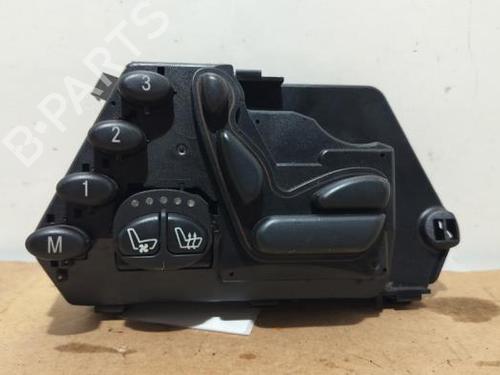 Used Switch Switch MERCEDES-BENZ S-CLASS (W220, V220) S 320 CDI (220.026, 220.126) (197 hp) 38817925 38817925