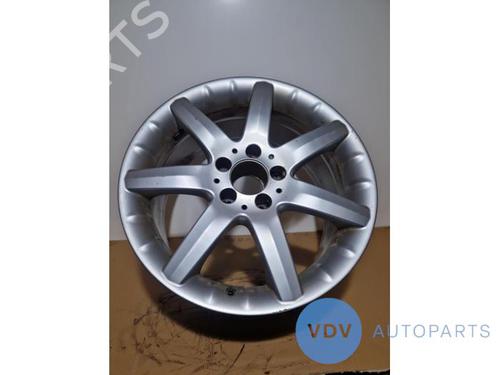 Używane Felga MERCEDES-BENZ C-CLASS (W203) C 200 Kompressor (203.042) (163 hp) 25970623