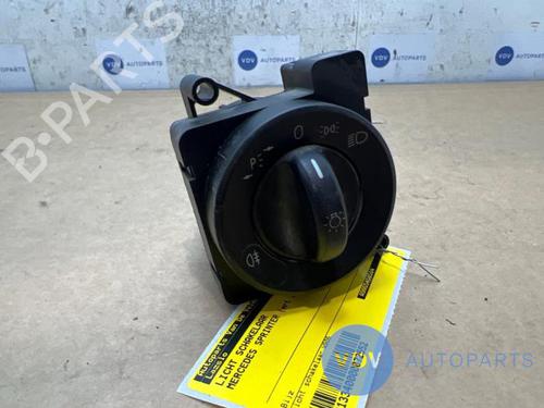 Used Headlight switch MERCEDES-BENZ SPRINTER 3,5-t Platform/Chassis (B906) 313 CDI 4x4 (906.131, 906.133, 906.135, 906.231, 906.233... (129 hp) 25972337